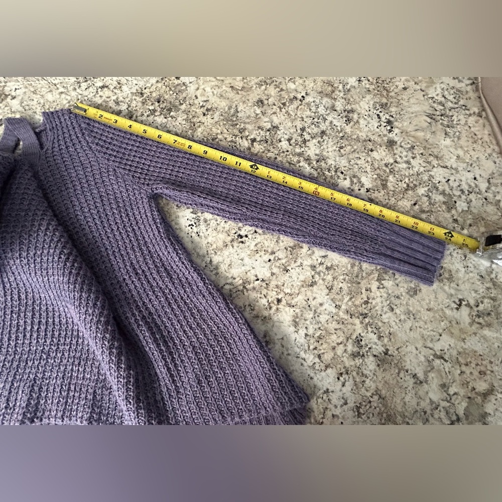 Derek Heart Lavender Purple Knit Pullover Sweater Top with Cut Outs Soft Size M - Picture 10 of 10